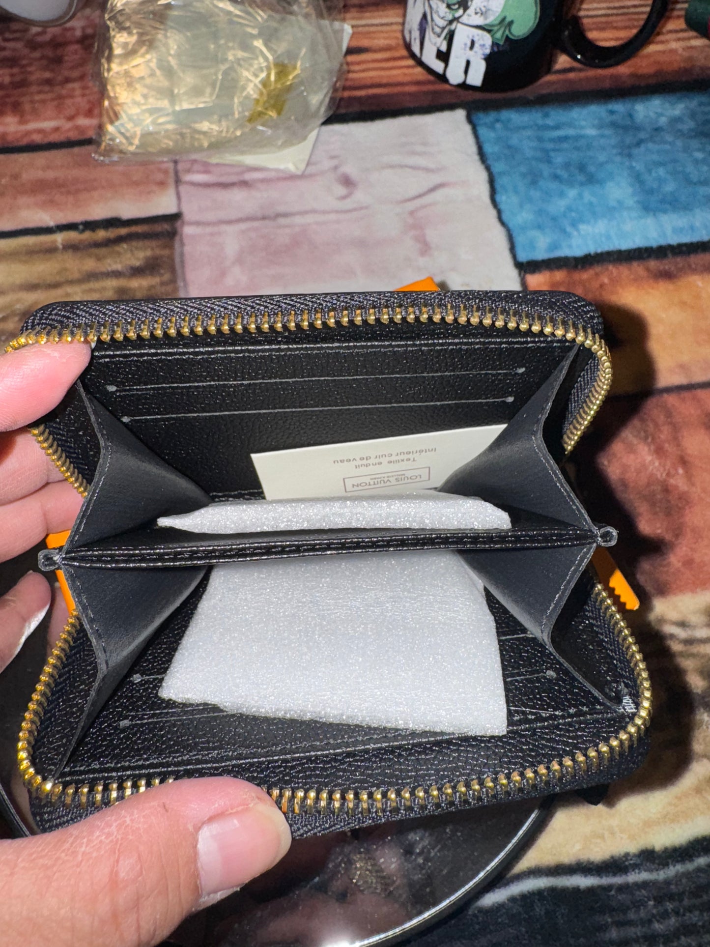 Small zipper wallet